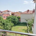 Intimate Olympus House *
