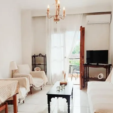 Intimate Olympus House アパート