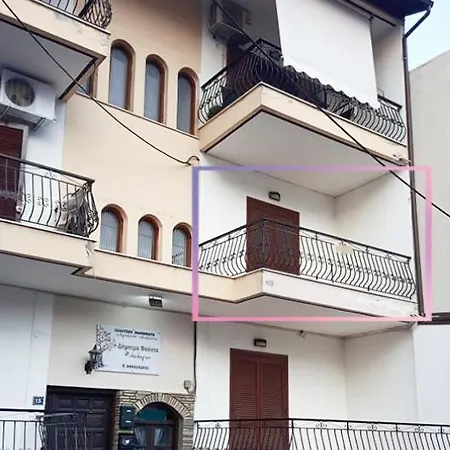 Intimate Olympus House