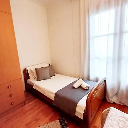 Intimate Olympus House アパート